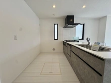 【神奈川県/横浜市保土ケ谷区仏向町】横浜市保土ケ谷区仏向町　新築戸建　2号棟/全2棟 キッチン