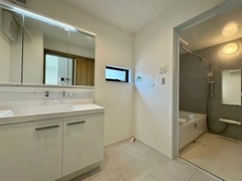 【神奈川県/横浜市保土ケ谷区仏向町】横浜市保土ケ谷区仏向町　新築戸建　2号棟/全2棟 洗面所