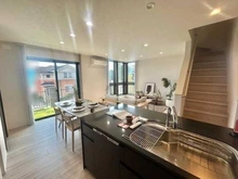 【神奈川県/横浜市都筑区荏田東】横浜市都筑区荏田東四丁目　戸建 2号棟 ダイニングキッチン