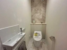 【神奈川県/横浜市都筑区荏田東】横浜市都筑区荏田東四丁目　新築戸建1号棟 トイレ