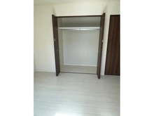 【神奈川県/横浜市磯子区森が丘】横浜市磯子区森が丘2丁目戸建 収納：2F洋室8.5帖