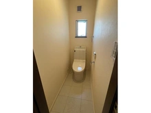 【神奈川県/横浜市磯子区森が丘】横浜市磯子区森が丘2丁目戸建 トイレ：2F