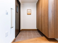 【神奈川県/横浜市港南区笹下】プラウドシーズン横濱洋光台 玄関