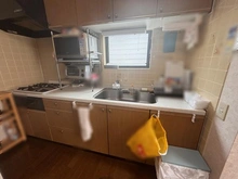 【神奈川県/横浜市港北区菊名】港北区菊名3丁目　中古戸建て キッチン：※家具調度品等は販売価格に含まれません。