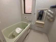 【神奈川県/横浜市港北区菊名】港北区菊名3丁目　中古戸建て 浴室：※家具調度品等は販売価格に含まれません。