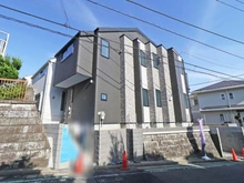 【神奈川県/横浜市旭区白根】旭区白根6丁目　新築戸建　1号棟/全2棟 建築中の外観：1号棟（全２棟）