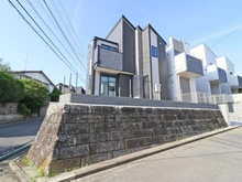 【神奈川県/横浜市旭区白根】旭区白根6丁目　新築戸建　1号棟/全2棟 建築中の外観：1号棟（全２棟）
