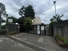 【東京都/町田市成瀬台】町田市成瀬台4丁目　中古戸建 町田市立成瀬台小学校（現地より約1,350m）