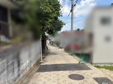 【神奈川県/横浜市西区元久保町】西区元久保町　新築戸建　1号棟 前面道路