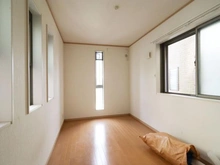 【神奈川県/横浜市保土ケ谷区新桜ケ丘】保土ヶ谷区新桜ケ丘1丁目　中古戸建 洋室