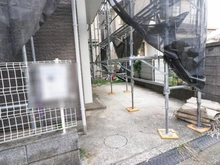 【神奈川県/横浜市戸塚区汲沢】戸塚区汲沢6丁目　中古戸建 駐車場：リフォーム中（2025年9月撮影）