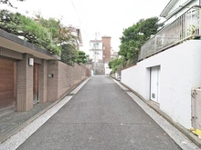【神奈川県/横浜市保土ケ谷区常盤台】保土ケ谷区常盤台新築戸建3号棟（全2棟） 前面道路