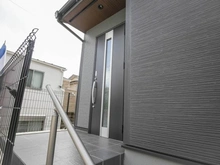 【神奈川県/横浜市南区別所】南区別所6丁目　新築戸建　1号棟（全2棟） アプローチ