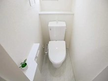 【神奈川県/横浜市南区別所】南区別所6丁目　新築戸建　1号棟（全2棟） トイレ