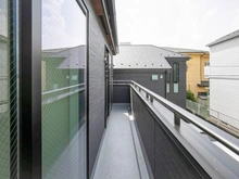 【神奈川県/横浜市南区別所】南区別所6丁目　新築戸建　1号棟（全2棟） バルコニー