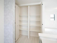 【神奈川県/横浜市南区別所】南区別所6丁目　新築戸建　1号棟（全2棟） 収納