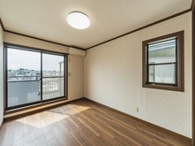 【神奈川県/横浜市中区山手町】横浜市中区山手町　中古戸建 洋室：2階
