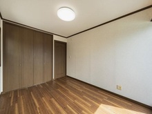【神奈川県/横浜市中区山手町】横浜市中区山手町　中古戸建 洋室：2階