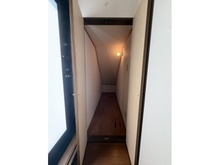 【神奈川県/横浜市中区山手町】横浜市中区山手町　中古戸建 収納：ルーフバルコニー入口
