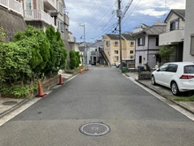 【神奈川県/横浜市保土ケ谷区鎌谷町】横浜市保土ケ谷区鎌谷町　戸建 前面道路