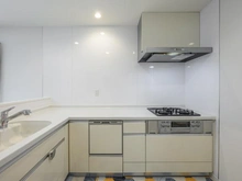 【神奈川県/横浜市保土ケ谷区鎌谷町】横浜市保土ケ谷区鎌谷町　戸建 キッチン