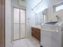 【神奈川県/横浜市保土ケ谷区鎌谷町】横浜市保土ケ谷区鎌谷町　戸建 洗面所