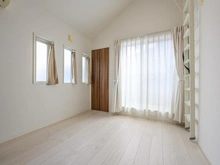 【神奈川県/横浜市保土ケ谷区鎌谷町】横浜市保土ケ谷区鎌谷町　戸建 洋室