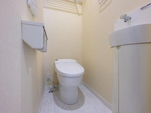 【神奈川県/横浜市保土ケ谷区鎌谷町】横浜市保土ケ谷区鎌谷町　戸建 トイレ：2階