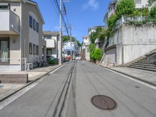 【神奈川県/横浜市保土ケ谷区鎌谷町】横浜市保土ケ谷区鎌谷町　戸建 前面道路