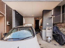 【神奈川県/横浜市保土ケ谷区瀬戸ケ谷町】横浜市保土ケ谷区瀬戸ケ谷町　戸建 玄関