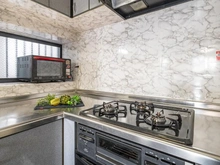 【神奈川県/横浜市南区永田北】南区永田北2丁目　中古戸建 キッチン：三口コンロ