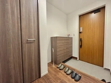 【神奈川県/横浜市青葉区美しが丘】横浜市青葉区美しが丘四丁目　新築戸建2号棟 玄関