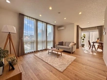 【神奈川県/横浜市都筑区荏田東】横浜市都筑区荏田東四丁目　新築戸建1号棟 リビング・ダイニング：※家具・調度品は販売価格に含まれておりません