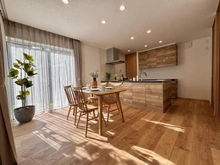 【神奈川県/横浜市都筑区荏田東】横浜市都筑区荏田東四丁目　新築戸建1号棟 ダイニングキッチン