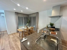 【神奈川県/横浜市都筑区荏田東】横浜市都筑区荏田東四丁目　新築戸建1号棟 ダイニングキッチン