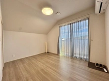 【神奈川県/横浜市都筑区荏田東】横浜市都筑区荏田東四丁目　新築戸建2号棟 洋室