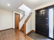 【神奈川県/横浜市磯子区栗木】横浜市磯子区栗木2丁目　戸建 玄関