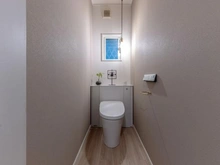 【神奈川県/横浜市神奈川区七島町】神奈川区七島町　中古戸建 トイレ