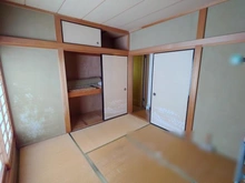 【神奈川県/横浜市南区別所】南区別所2丁目　中古戸建 和室：家具調度品は価格に含まれません