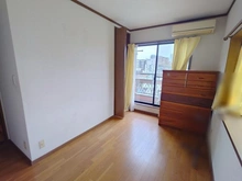 【神奈川県/横浜市南区別所】南区別所2丁目　中古戸建 洋室：家具調度品は価格に含まれません