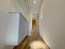 【神奈川県/藤沢市辻堂】藤沢市辻堂5丁目　新築戸建て 玄関