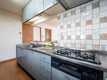 【神奈川県/藤沢市片瀬山】藤沢市片瀬山2丁目 二世帯住宅 キッチン：2階