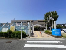 【神奈川県/藤沢市亀井野】藤沢市亀井野 新築戸建 1号棟 藤沢市六会市民センター（現地より約700m）：
