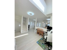 【神奈川県/茅ヶ崎市小和田】茅ヶ崎市小和田1丁目　中古戸建 リビング・ダイニング