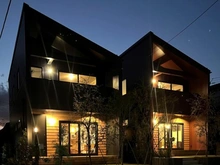 【神奈川県/鎌倉市西鎌倉】鎌倉市西鎌倉二丁目　新築戸建　A棟/全2棟 外観：建物左側A棟、右側B棟/全2棟