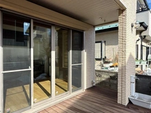 【神奈川県/藤沢市亀井野】藤沢市亀井野3丁目　中古戸建 ウッドデッキ