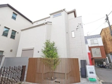 【東京都/新宿区南榎町】セキュレア新宿南榎町　戸建 外観