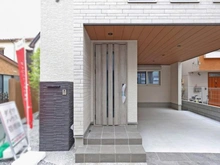 【東京都/新宿区南榎町】セキュレア新宿南榎町　戸建 玄関