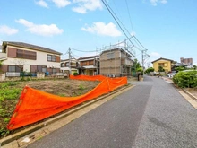 【東京都/足立区伊興】足立区伊興4丁目　新築戸建　2号棟 現地（建築前）：全2棟　手前：2号棟　奥：1号棟