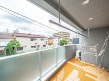 【東京都/新宿区中井】新宿区中井1丁目　戸建 バルコニー：2階バルコニー※家具調度品等は販売価格に含まれません。